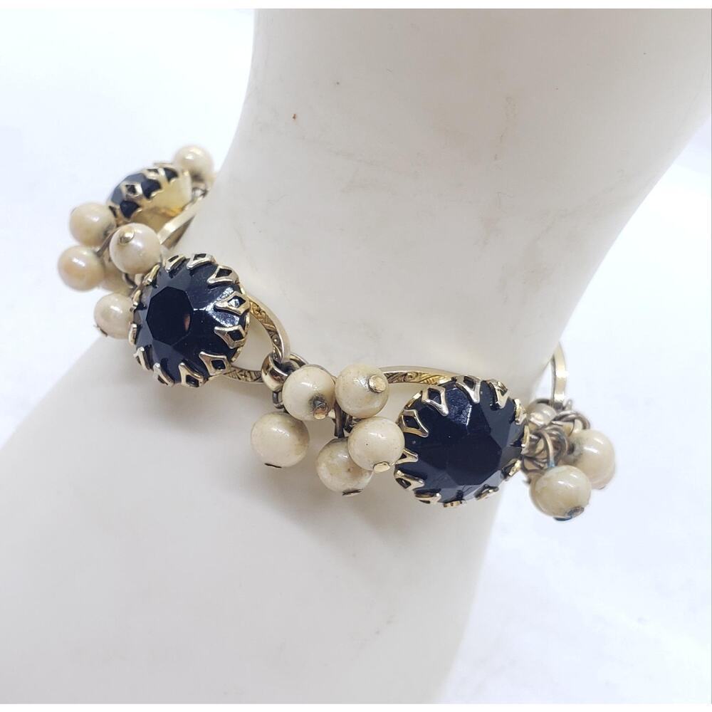 Vintage Bracelet Gold Tone Black Rhinestone dog tooth prong etched oval link